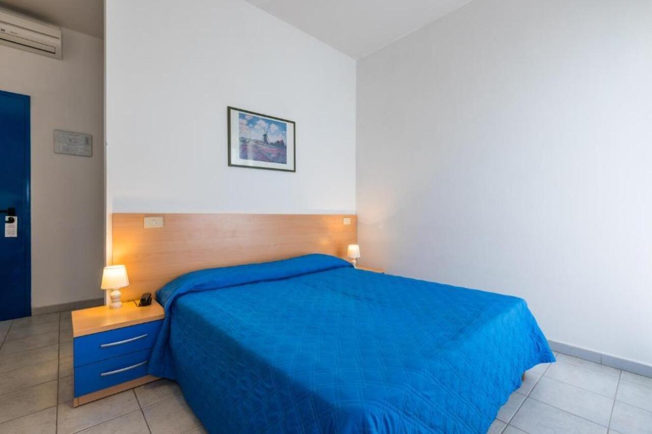 Hotel Stella Marina Marina di Cecina Bagian luar foto