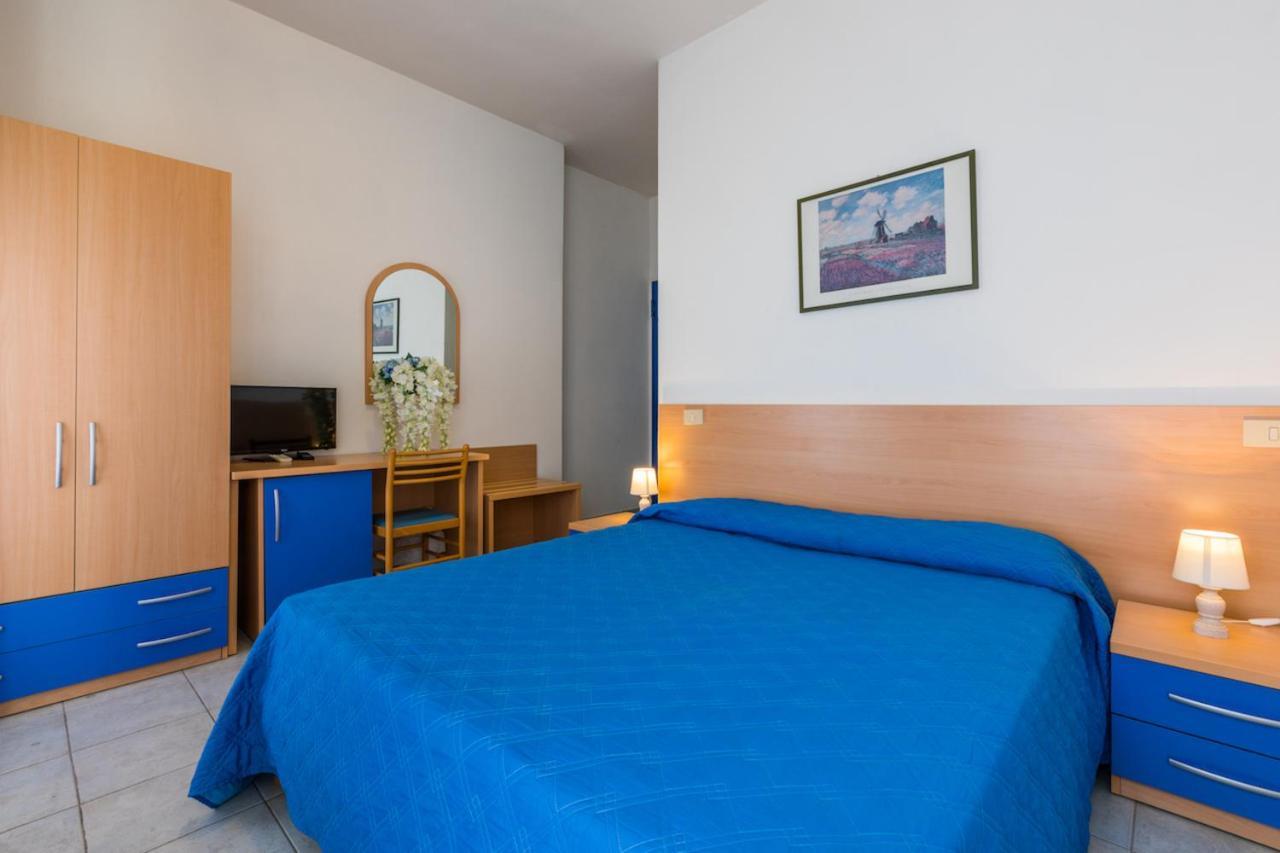Hotel Stella Marina Marina di Cecina Bagian luar foto