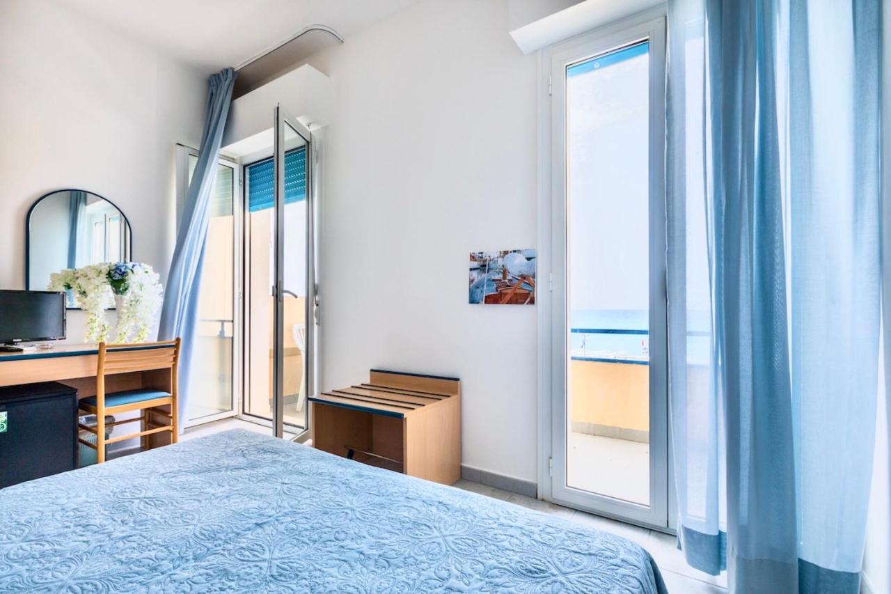 Hotel Stella Marina Marina di Cecina Bagian luar foto