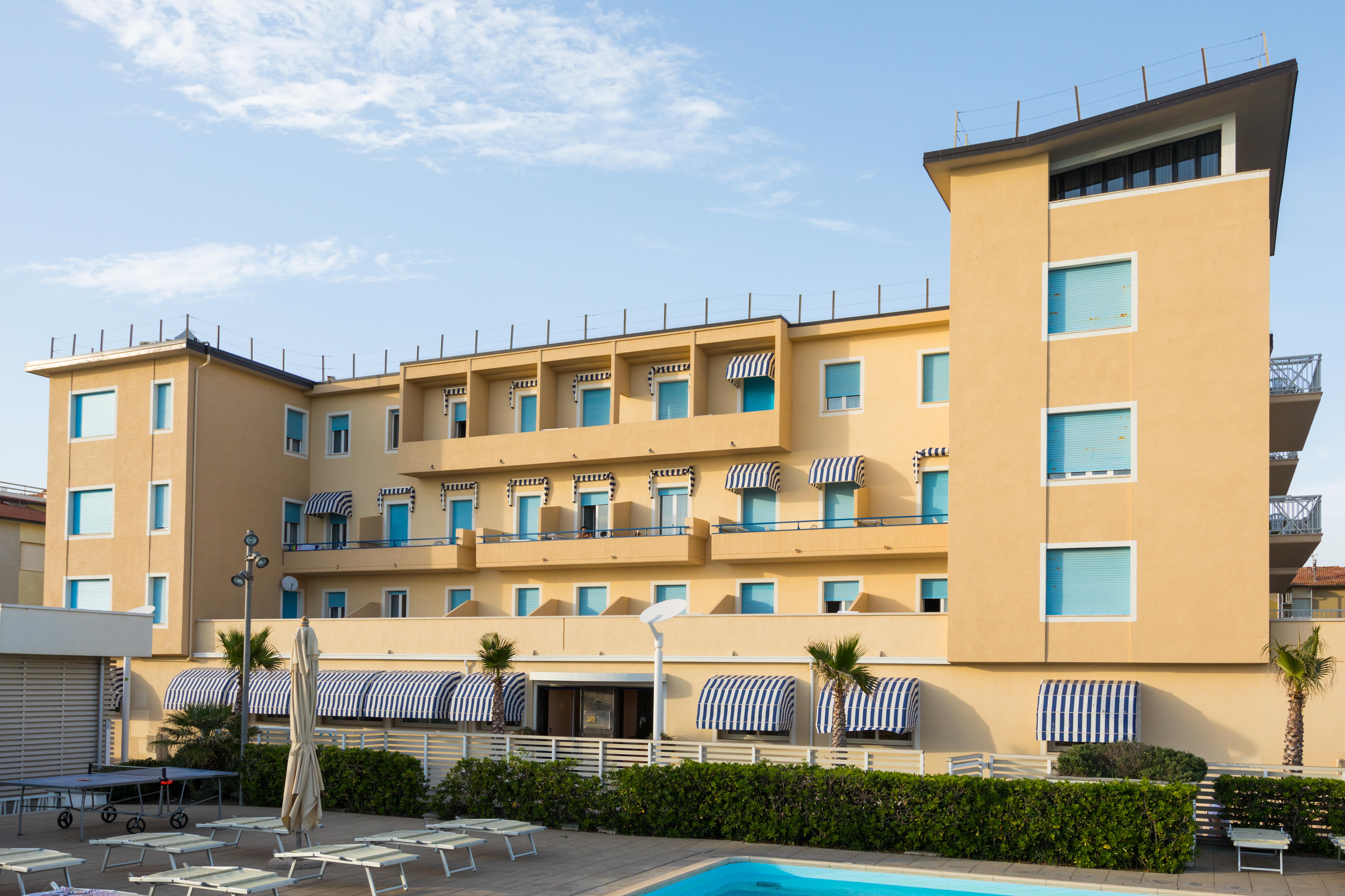 Hotel Stella Marina Marina di Cecina Bagian luar foto