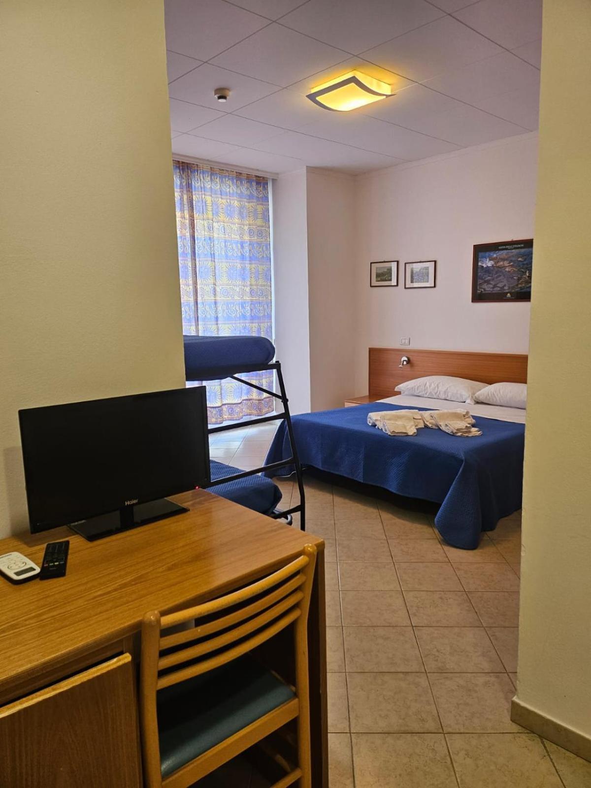 Hotel Stella Marina Marina di Cecina Bagian luar foto
